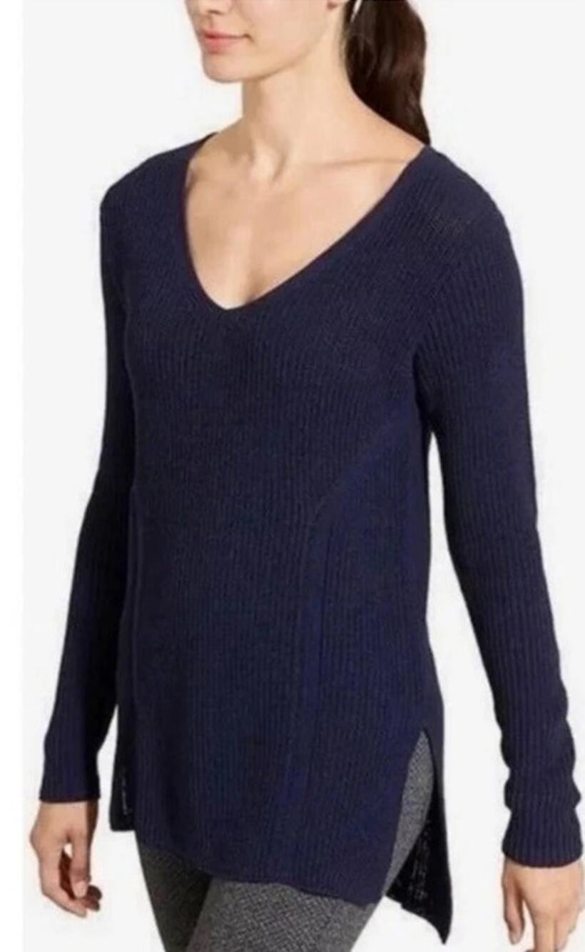 Athleta navy highline v-neck fishermans sweater XS
